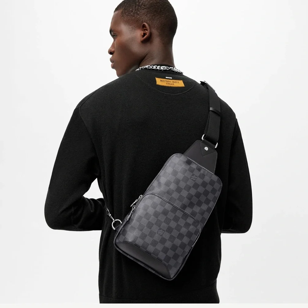 Louis Vuitton LV Avenue sling new Grey - Picture 7 of 7